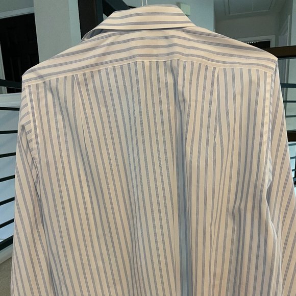 Van Heusen Regular Fit - Picture 3 of 3